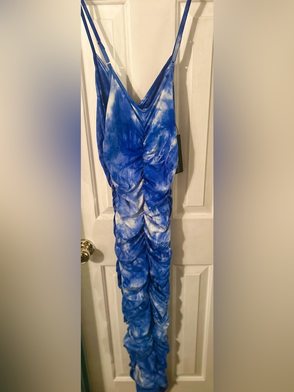Fashion Nova maxi body con dress